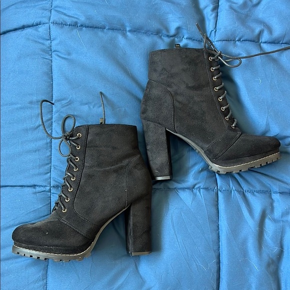 Black Chunky Heel Lace Up Boots - Picture 6 of 10